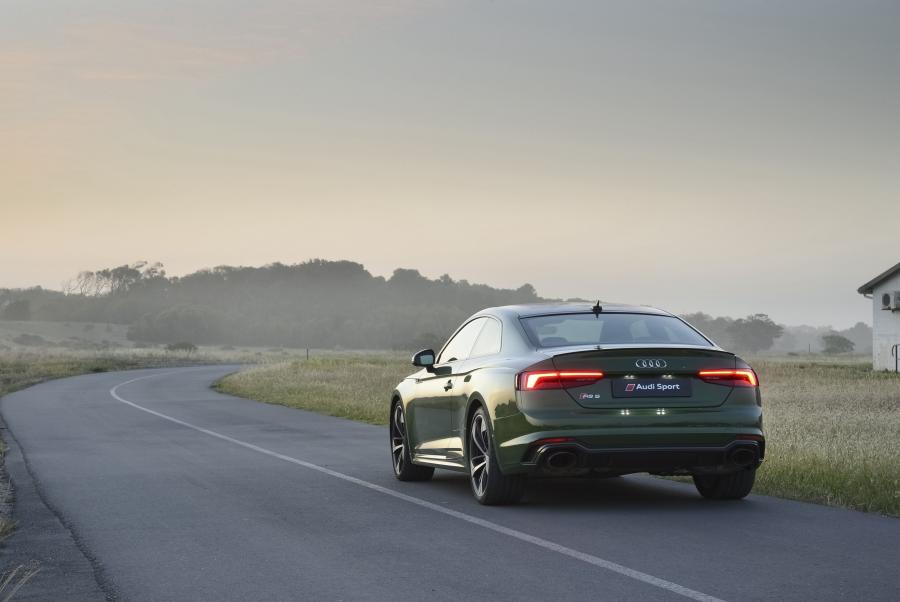  Audi RS5 Coupe 2017 года  (ZA) (фото 11 из 22)